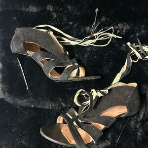 Roland Mouret Black Lace-Up Heels